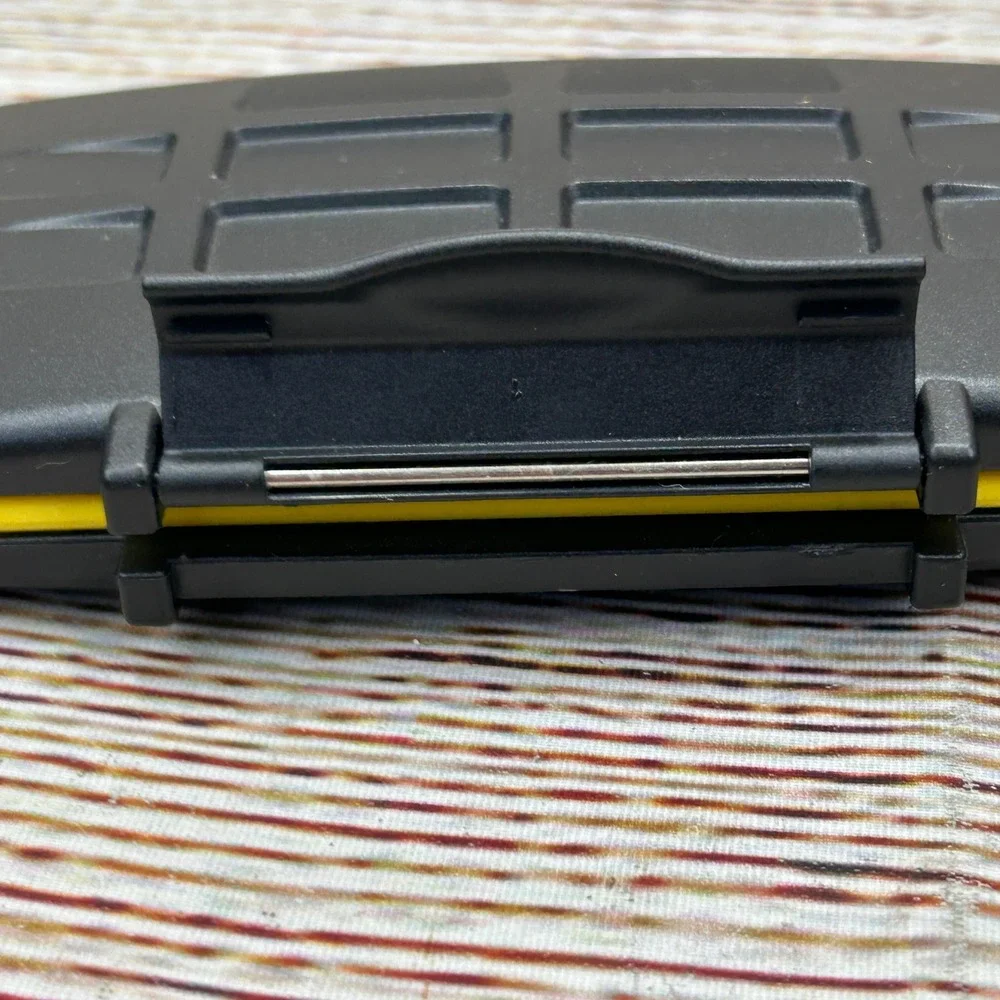 Beeway Memory Card Case Water Resistant‎ Holder for 12 SD and 12 Micro SD Cards
